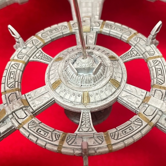 Star Trek Deep Space Nine Space Station Hallmark Ornament - Picture 5 of 15